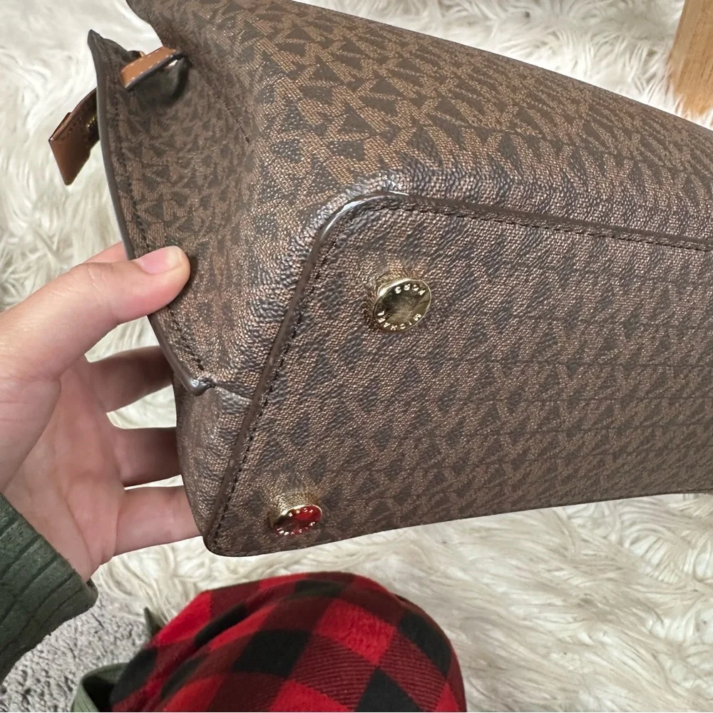 Nwot Michael Kors large Emilia Satchel Shoulder Crossbody Bag w/ matching wallet - Picture 16 of 17